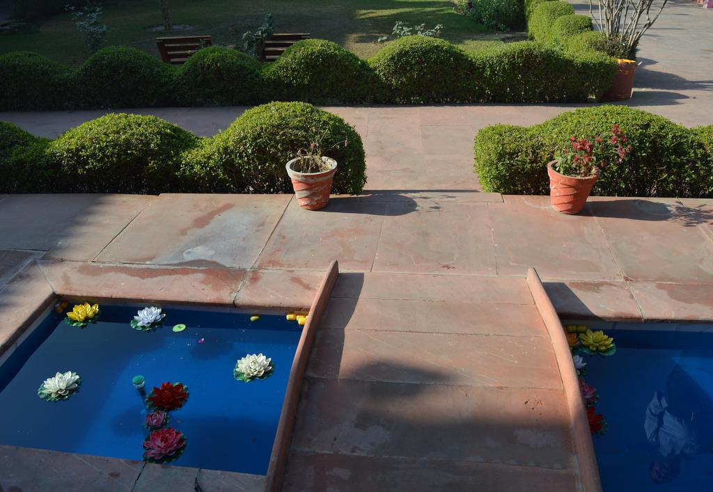 Hotel Goverdhan Tourist Complex Fatehpur Sikri Bagian luar foto